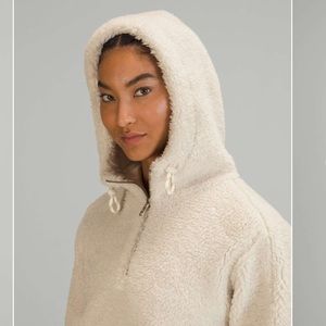 Sherpa Hoodie in White Opal